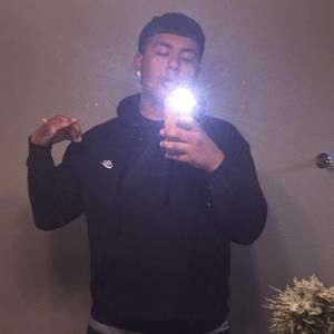 Meet your Posher, Aaron